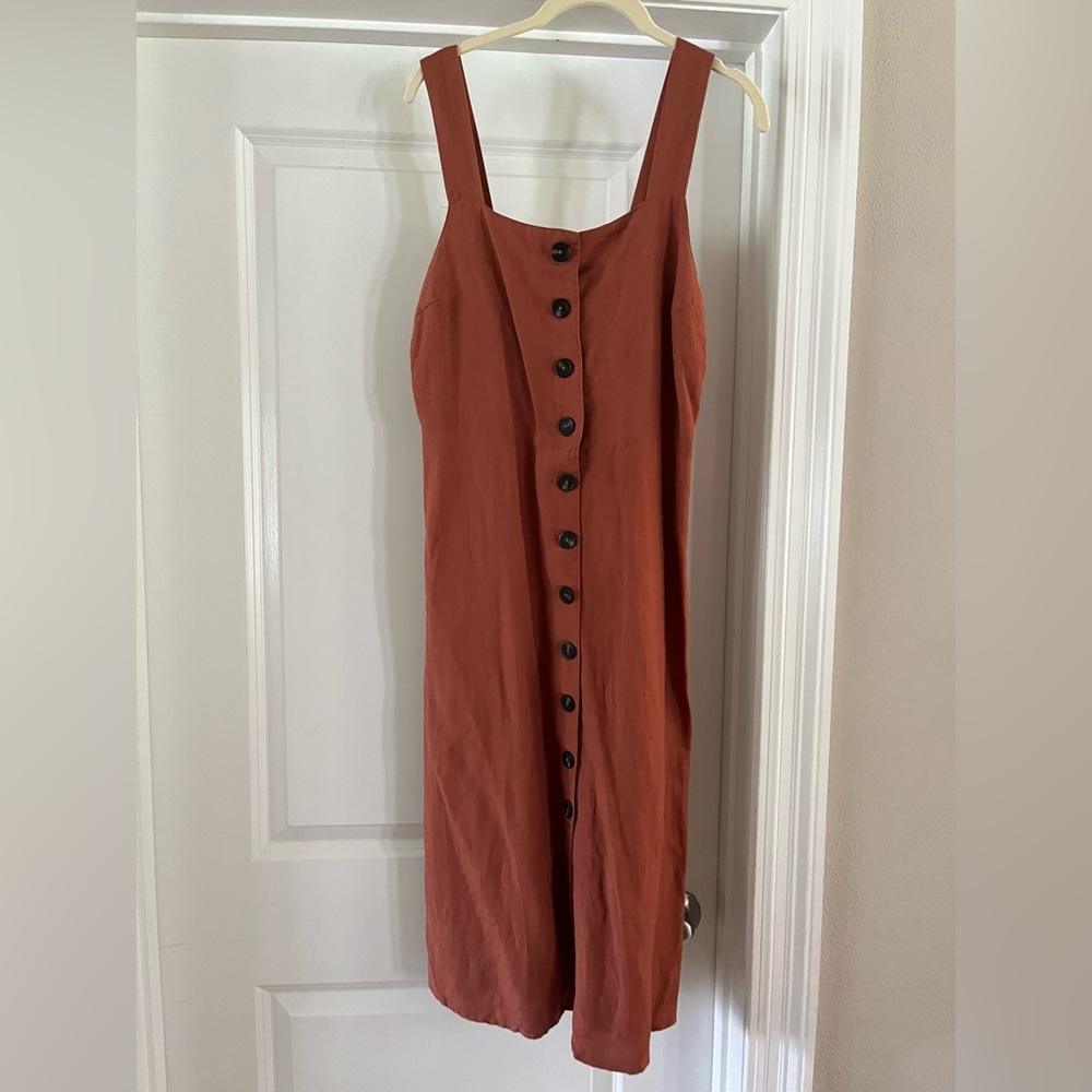 RD Style button up linen blend dress. Size M